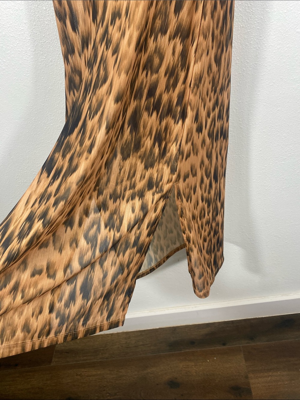 Steve Madden Leopard Mesh Maxi Dress Slit EUC Size M - Picture 6 of 15